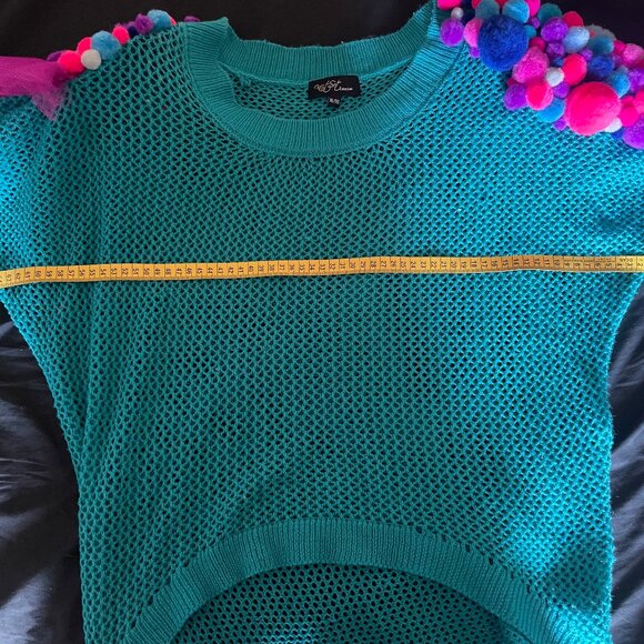 Dolman Sleeve Sweater with DIY pom-poms and tulle ruffle - Picture 4 of 9